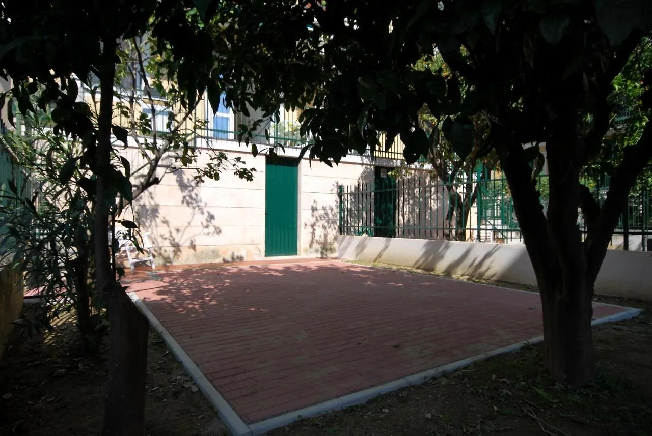 פינאלה ליגורה Appartamenti Con Giardino E Posto Auto Per Famiglie דירה פינאלה ליגורה