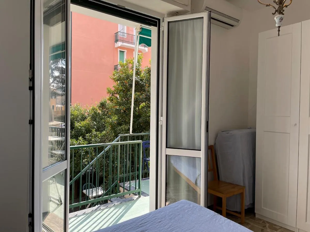 Appartamenti con giardino e posto auto per famiglie e biker Finale Ligure